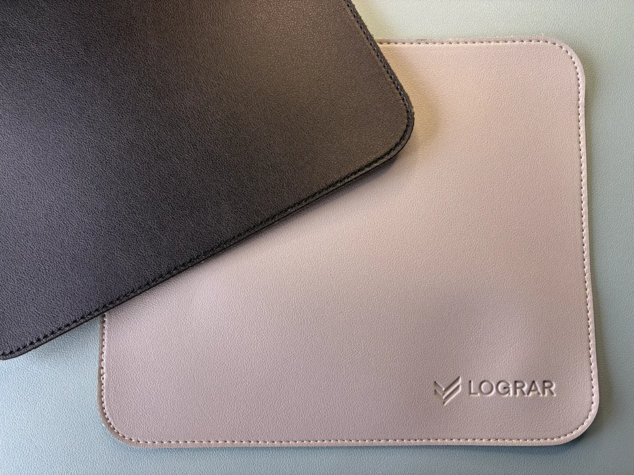 Deskmats personalizados para Lograr
